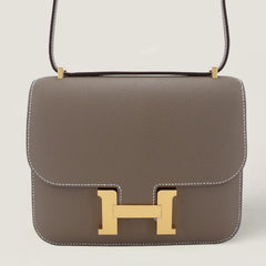 Arvelle Crossbody 19 Taupe Cross-Grain Calfskin - Arvelle Paris