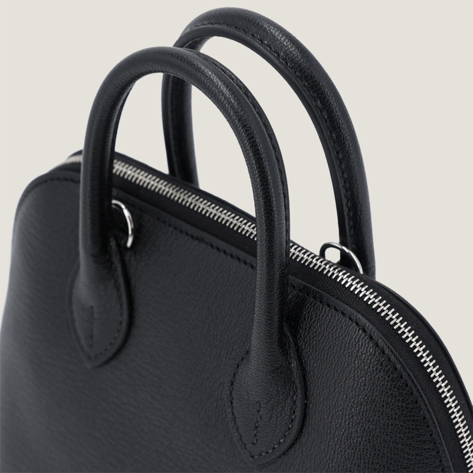 Arvelle Petite Black Fine Goatskin Handbag - Arvelle Paris