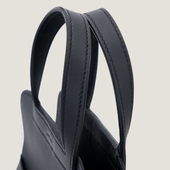 Mini Noir Swift Leather Handbag 22cm - Arvelle Paris