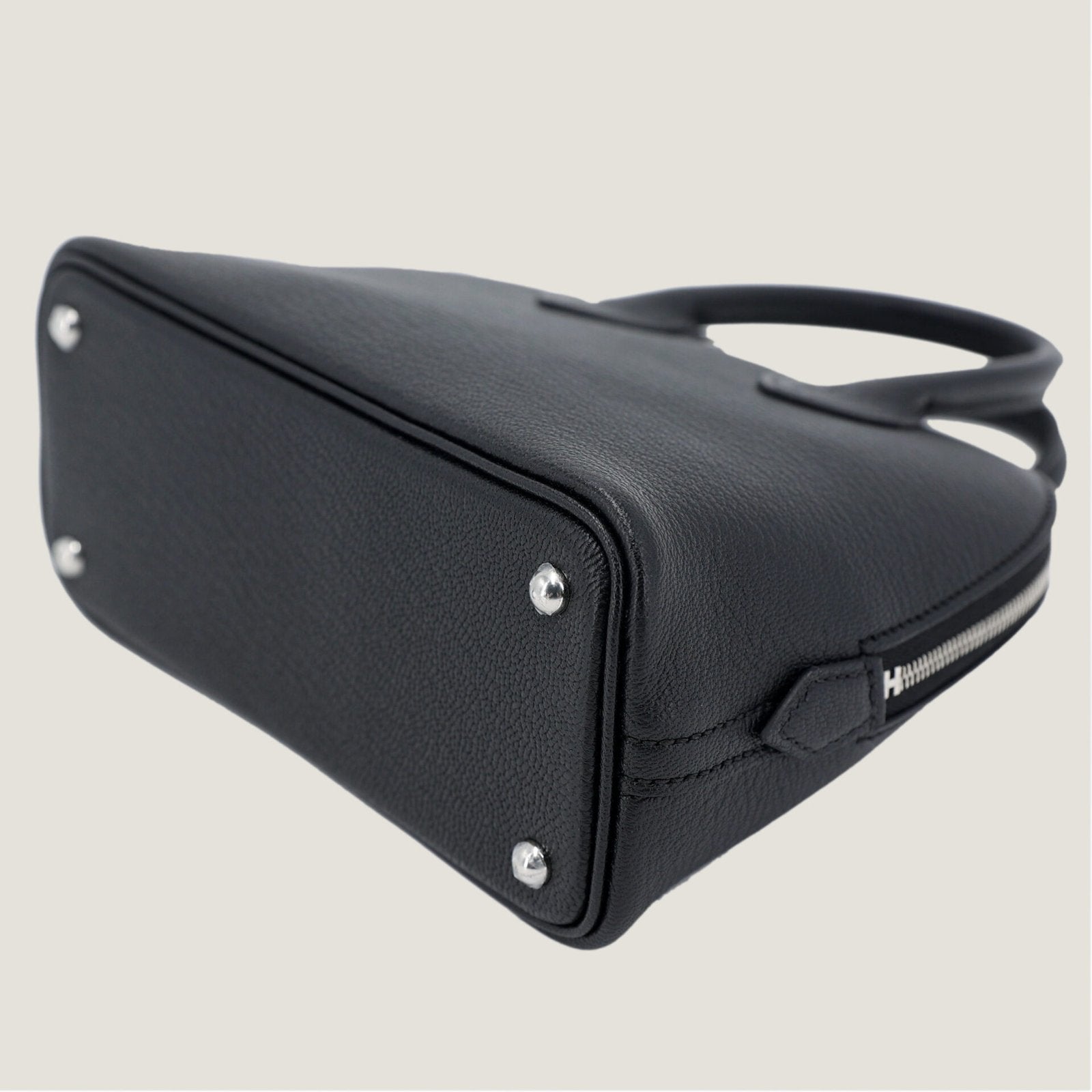 Arvelle Petite Black Fine Goatskin Handbag - Arvelle Paris