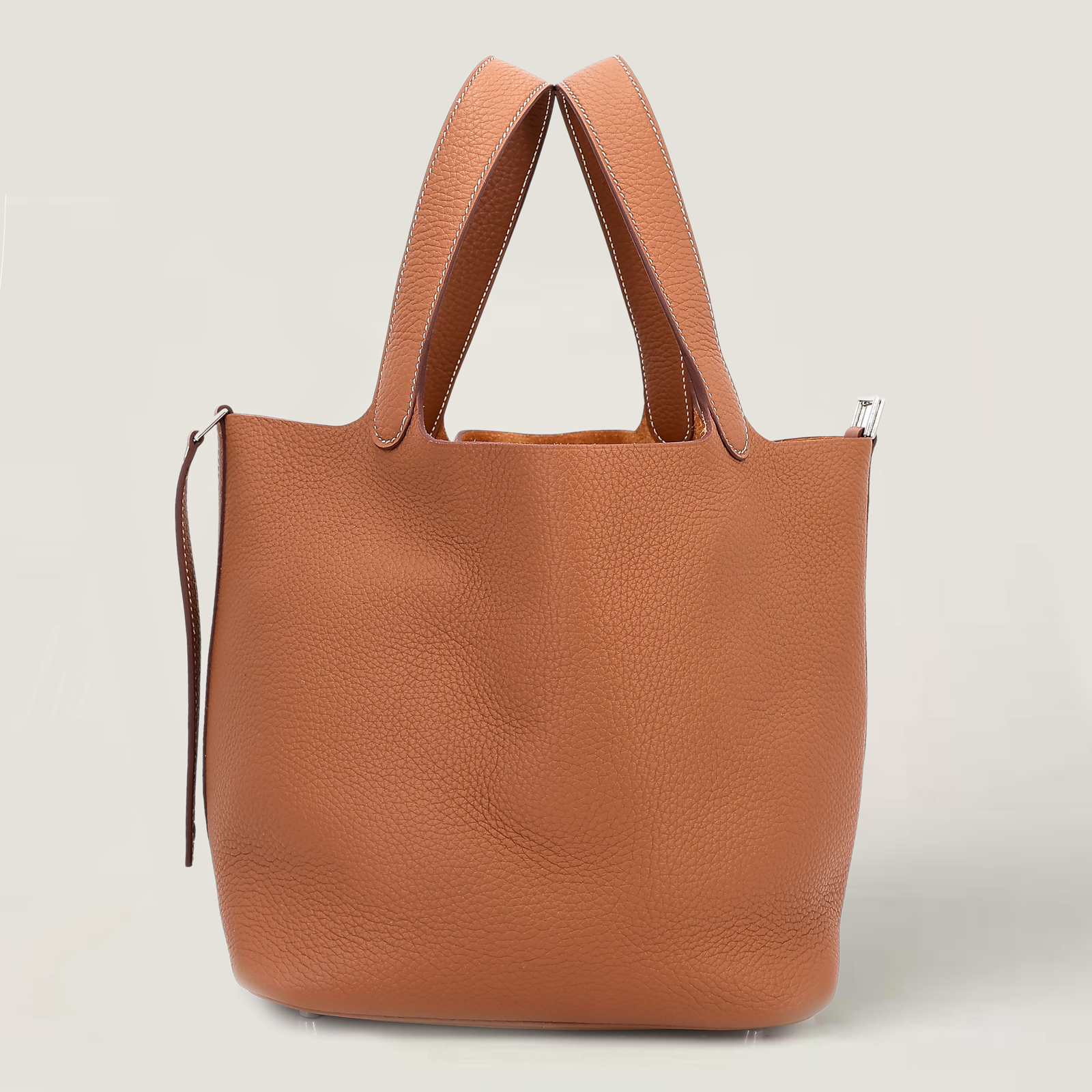 Arvelle Lock Medium 22 Champagne Gold Soft Grain Calfskin Bucket Bag - Arvelle Paris