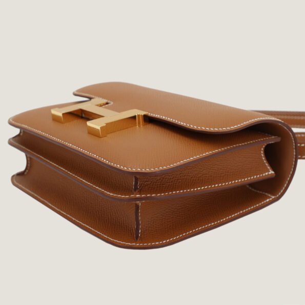 Arvelle Crossbody 19 Champagne Gold Cross-Grain Calfskin - Arvelle Paris
