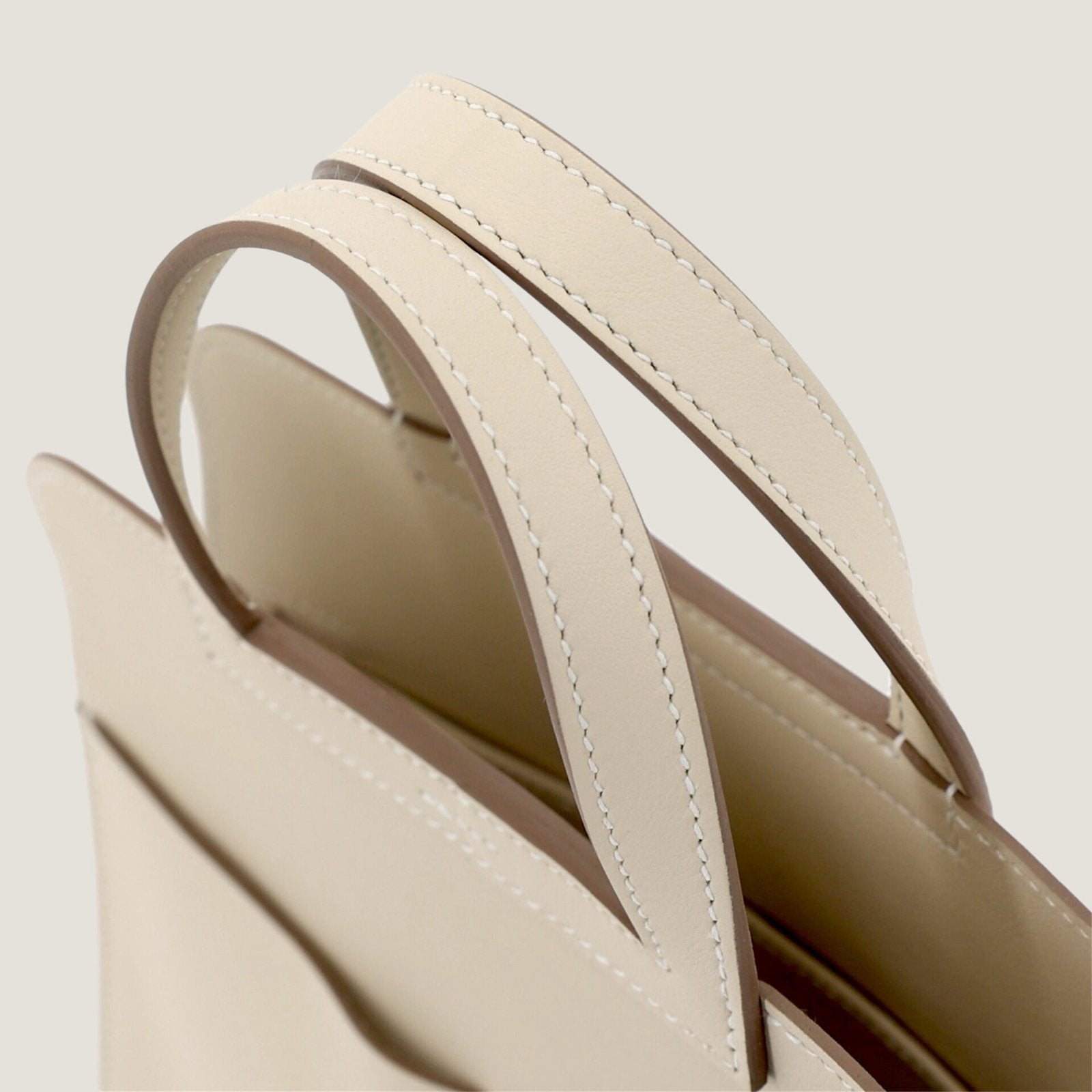 Mini Chalk White Smooth Calfskin Handbag - Arvelle Paris