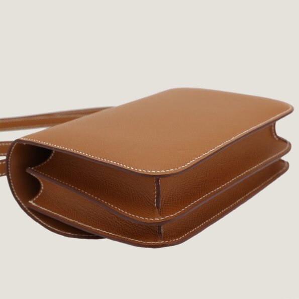 Arvelle Crossbody 19 Champagne Gold Cross-Grain Calfskin - Arvelle Paris