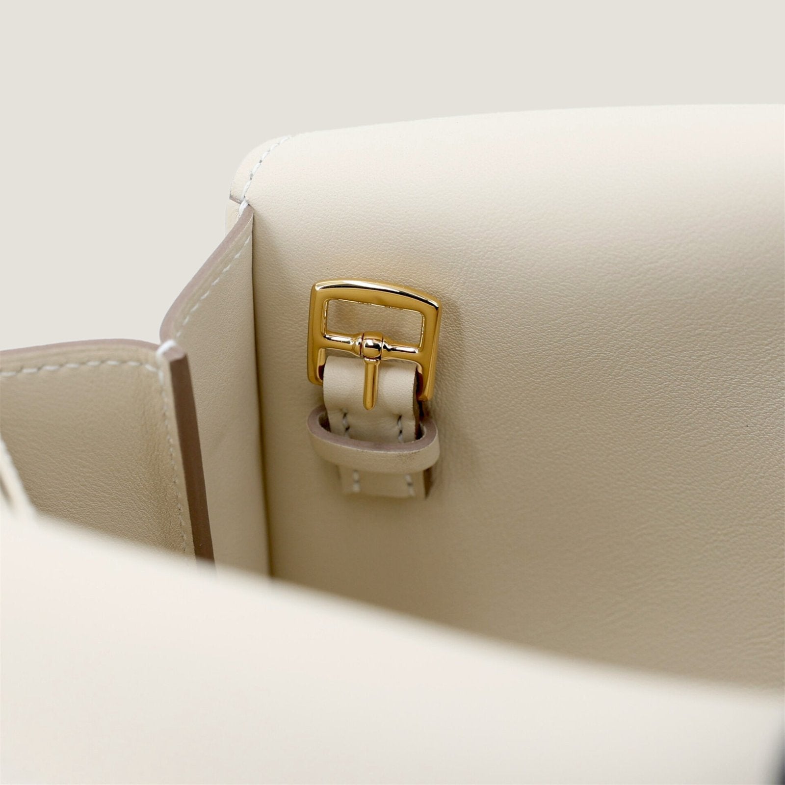 Mini Chalk White Smooth Calfskin Handbag - Arvelle Paris