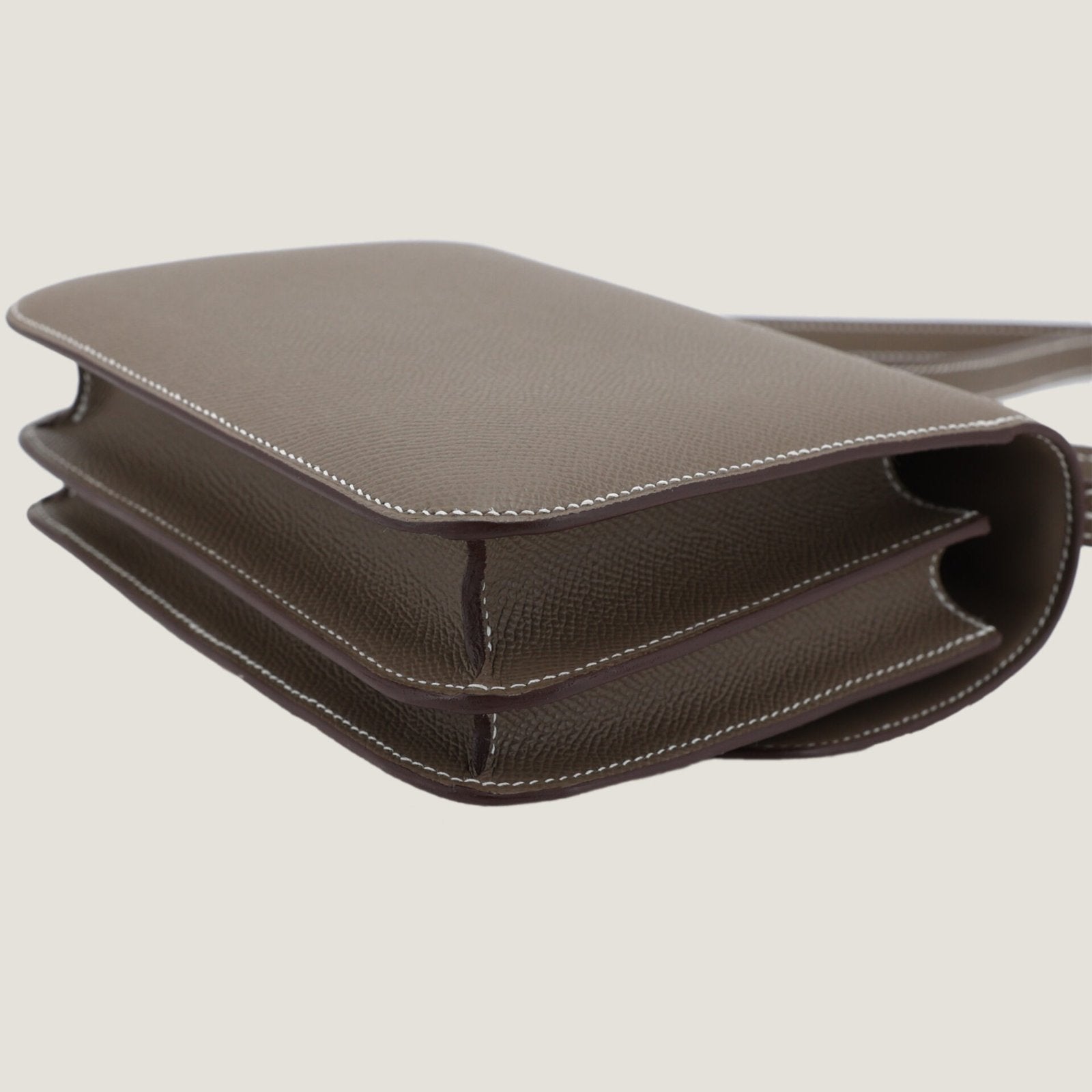 Arvelle Crossbody 19 Taupe Cross-Grain Calfskin - Arvelle Paris