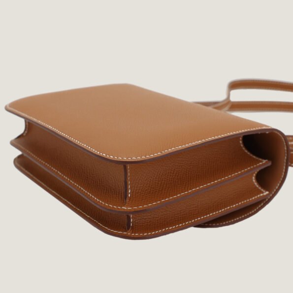 Arvelle Crossbody 19 Champagne Gold Cross-Grain Calfskin - Arvelle Paris