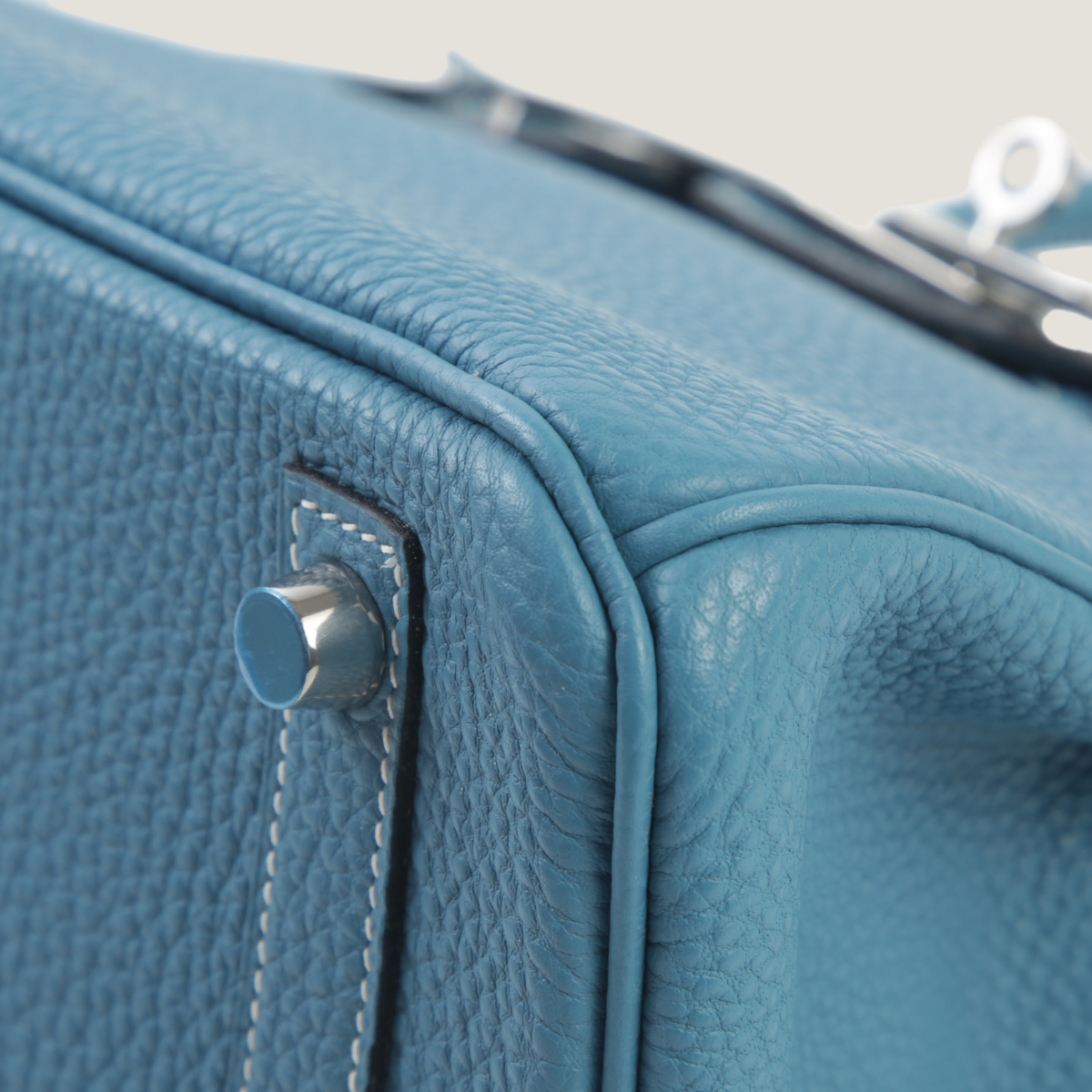 25cm Denim Blue Pebbled Calfskin Handbag - Arvelle Paris