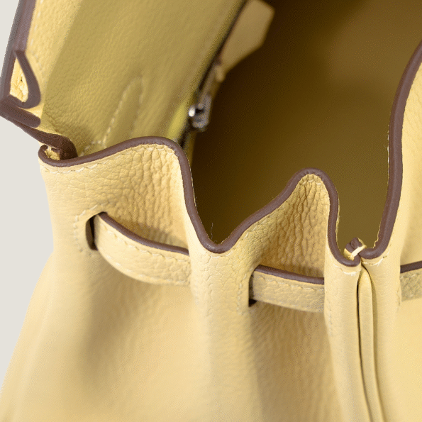 25cm Sunshine Yellow Pebbled Calfskin Handbag - Arvelle Paris