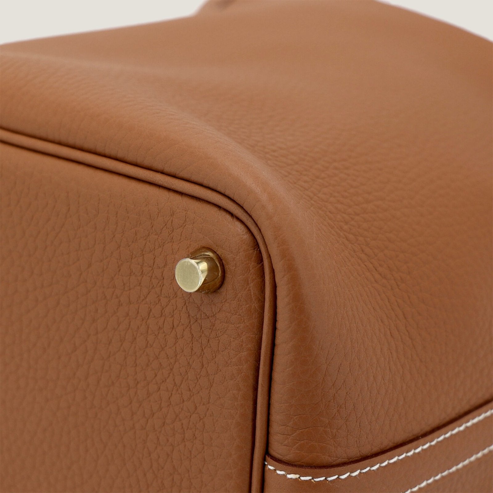 Arvelle Lock Small Champagne Gold Soft Grain Calfskin Bucket Bag - Arvelle Paris