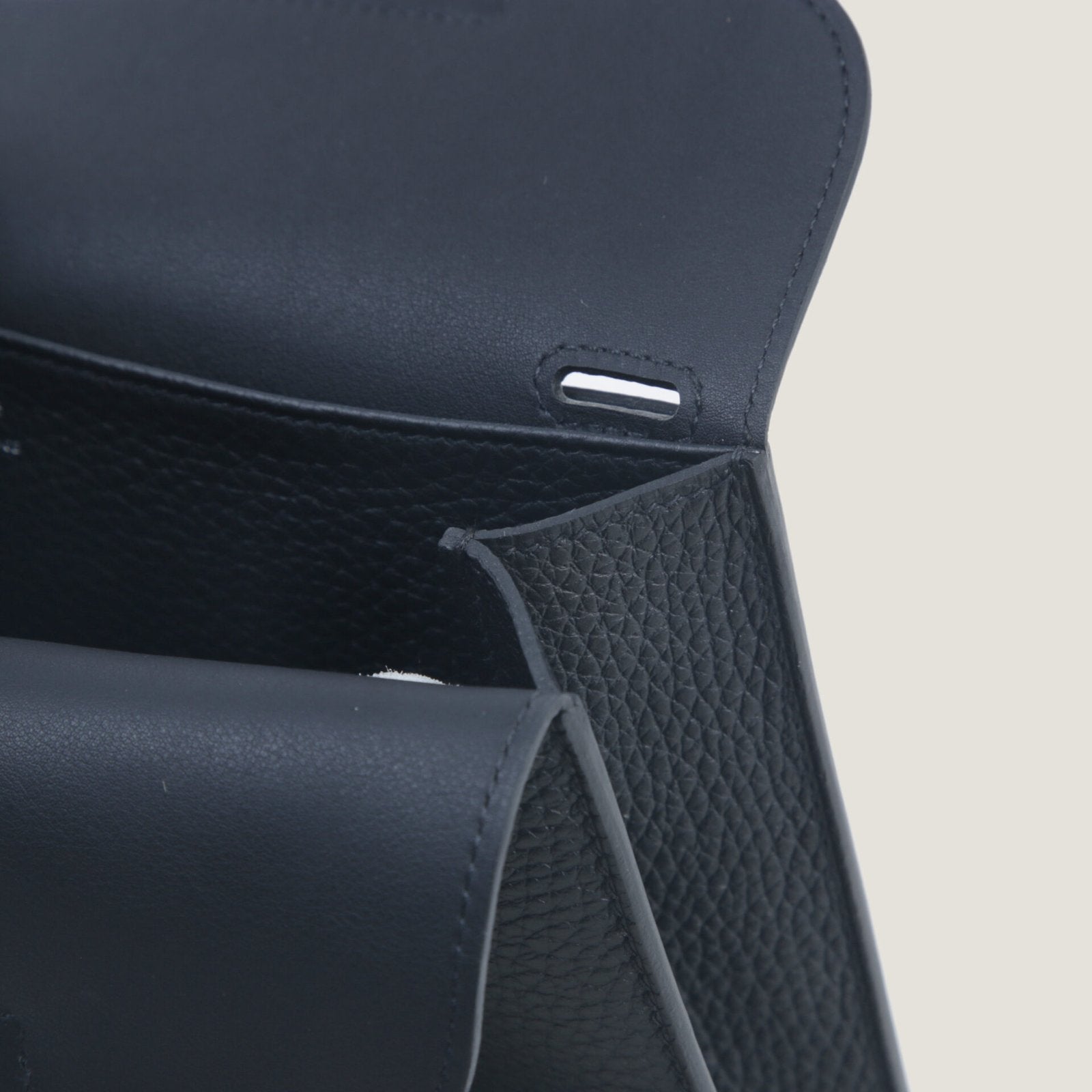 25cm Black Soft Grain Calfskin Handbag - Arvelle Paris