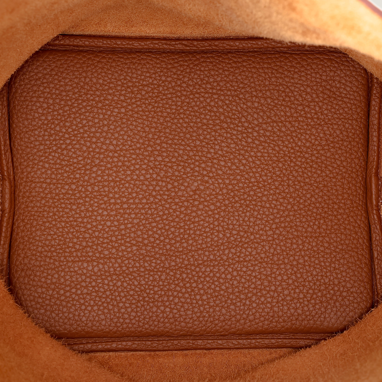 Arvelle Lock Medium 22 Champagne Gold Soft Grain Calfskin Bucket Bag - Arvelle Paris