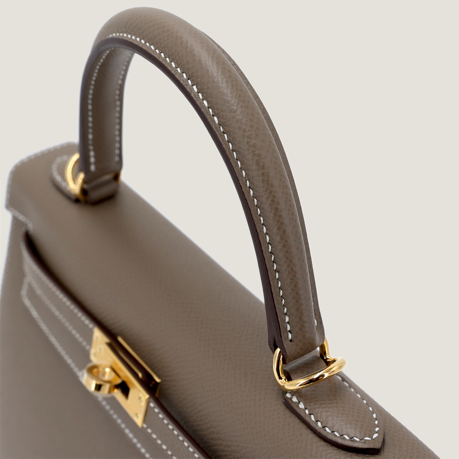 25cm Taupe Cross-Grain Calfskin Handbag - Arvelle Paris
