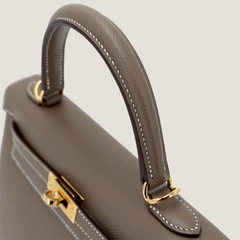 25cm Taupe Cross-Grain Calfskin Handbag - Arvelle Paris