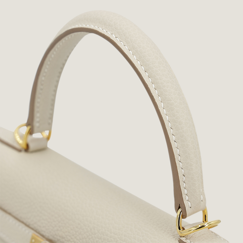 25cm Chalk White Pebbled Calfskin Handbag - Arvelle Paris