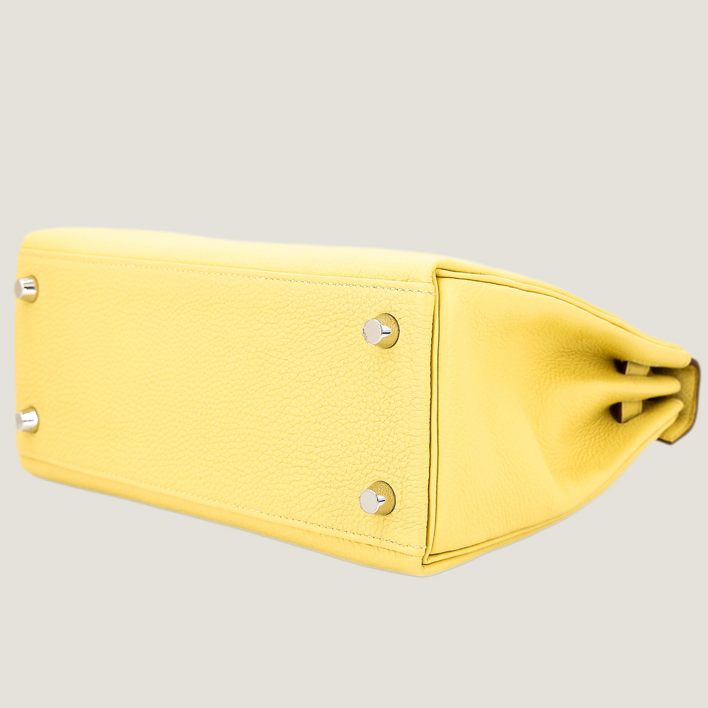 25cm Soft Yellow Pebbled Calfskin Handbag - Arvelle Paris