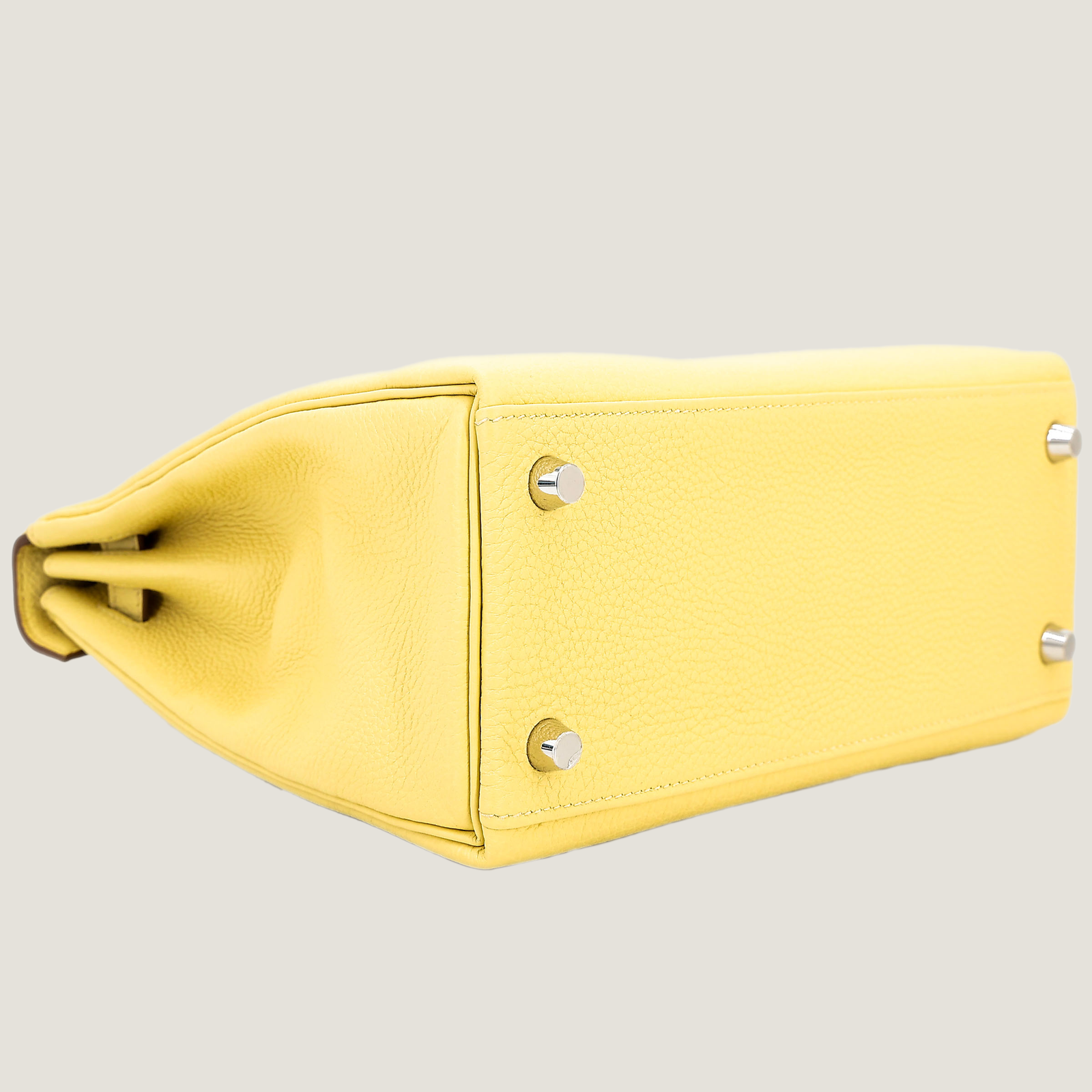 25cm Soft Yellow Pebbled Calfskin Handbag - Arvelle Paris