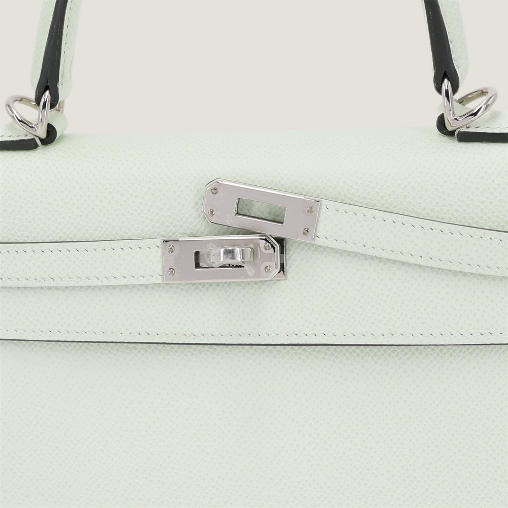 25cm Sparkling Green Cross-Grain Calfskin Handbag - Arvelle Paris