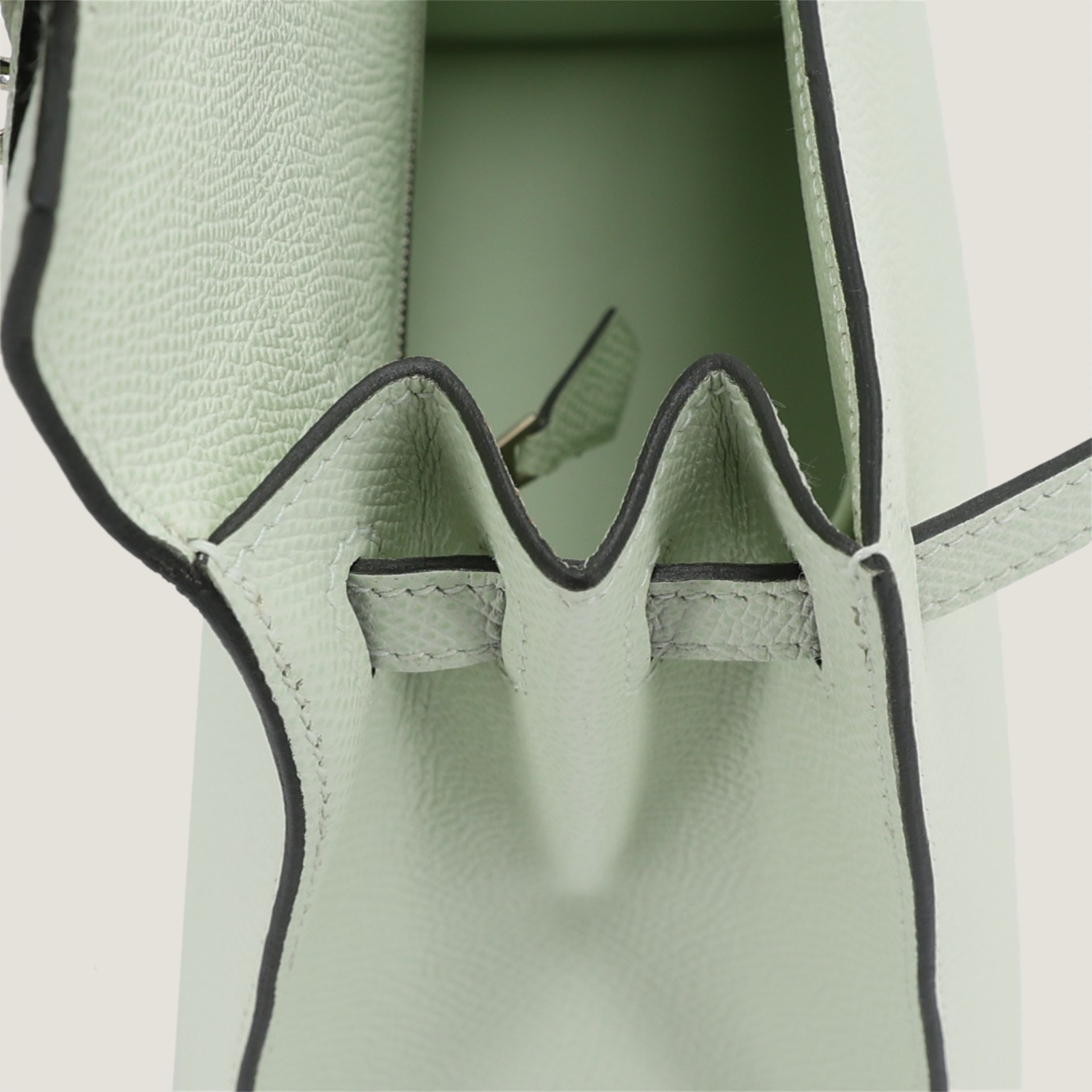 25cm Sparkling Green Cross-Grain Calfskin Handbag - Arvelle Paris