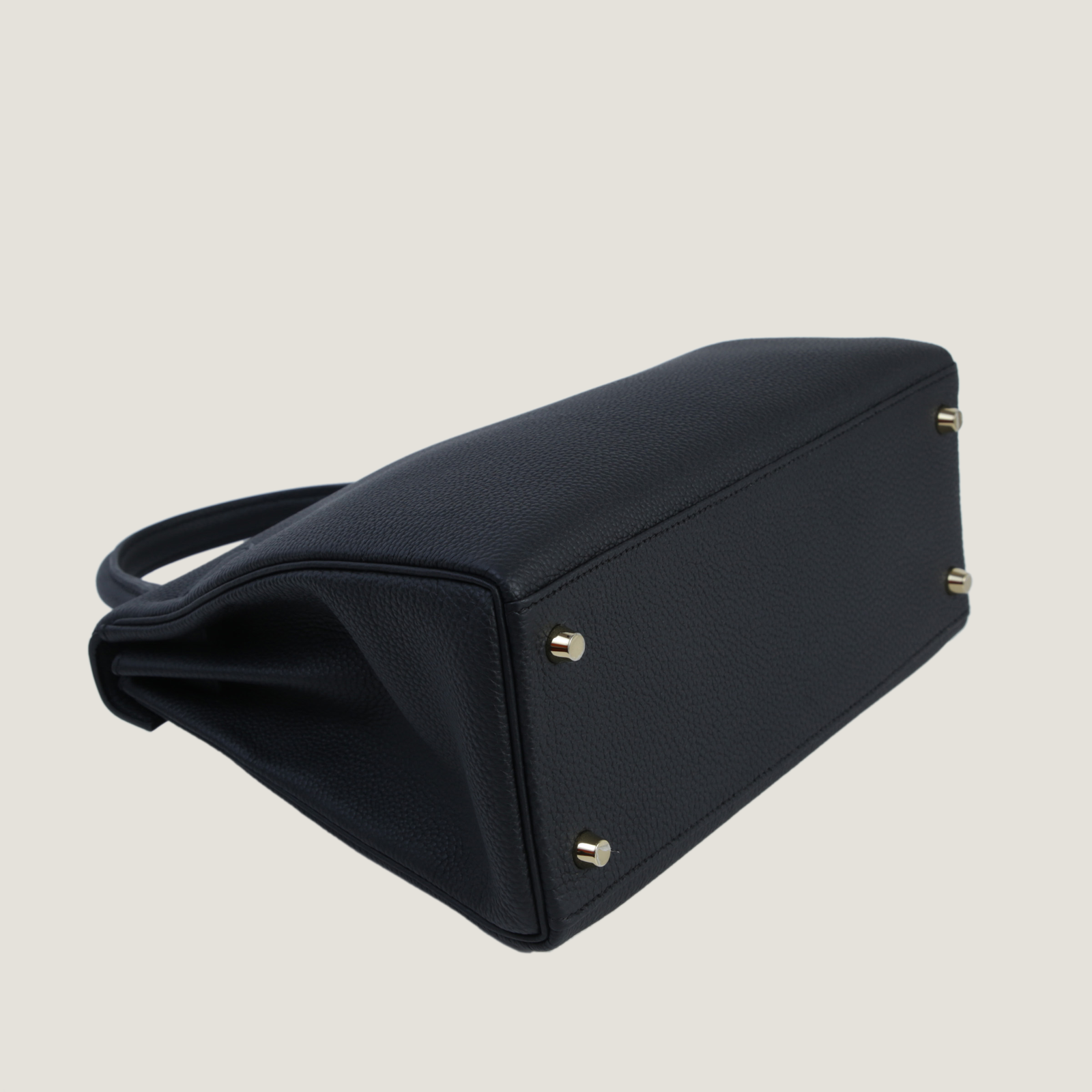 28cm Black Pebbled Calfskin Handbag - Arvelle Paris