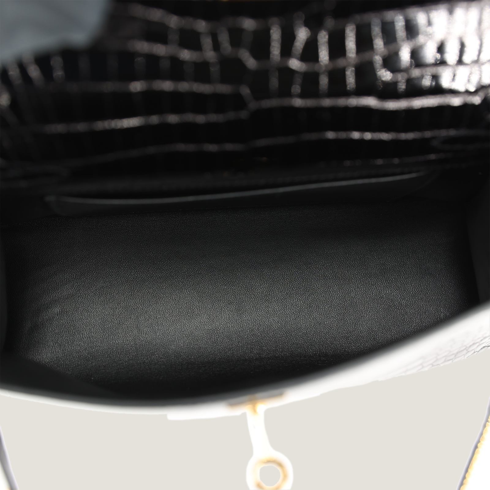 Black Premium Crocodile Clutch - Arvelle Paris