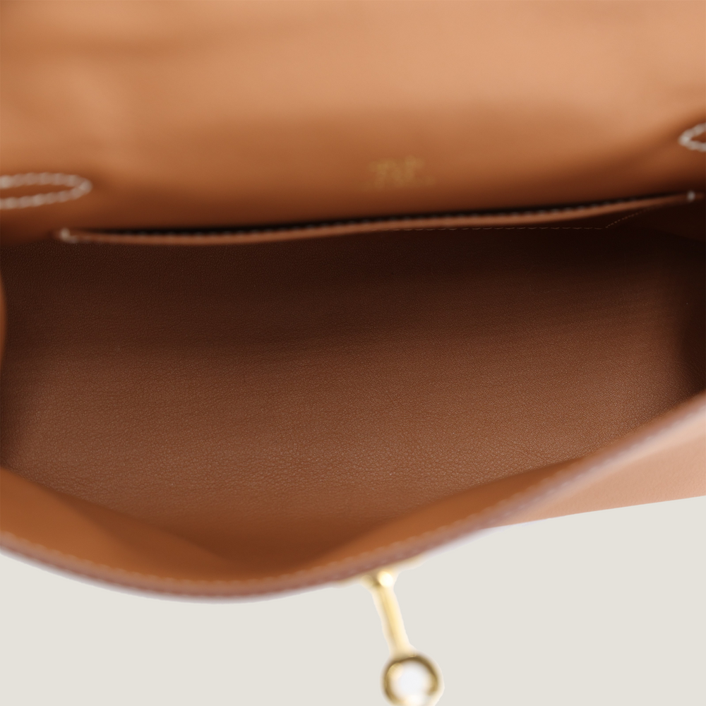 Champagne Gold Smooth Calfskin Clutch - Arvelle Paris