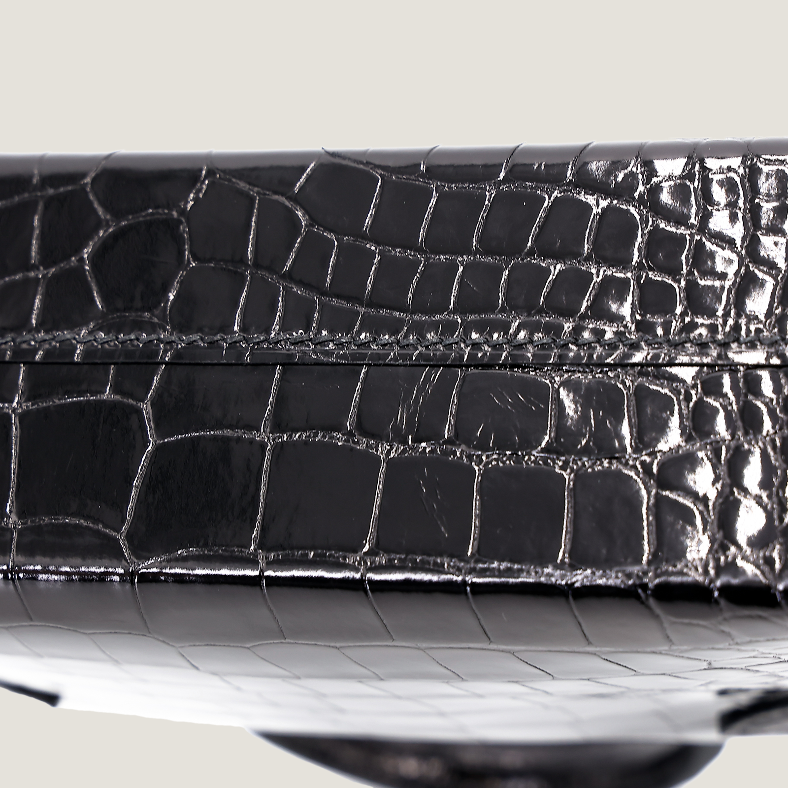 Arvelle Compact II Black Shiny Alligator Handbag - Arvelle Paris