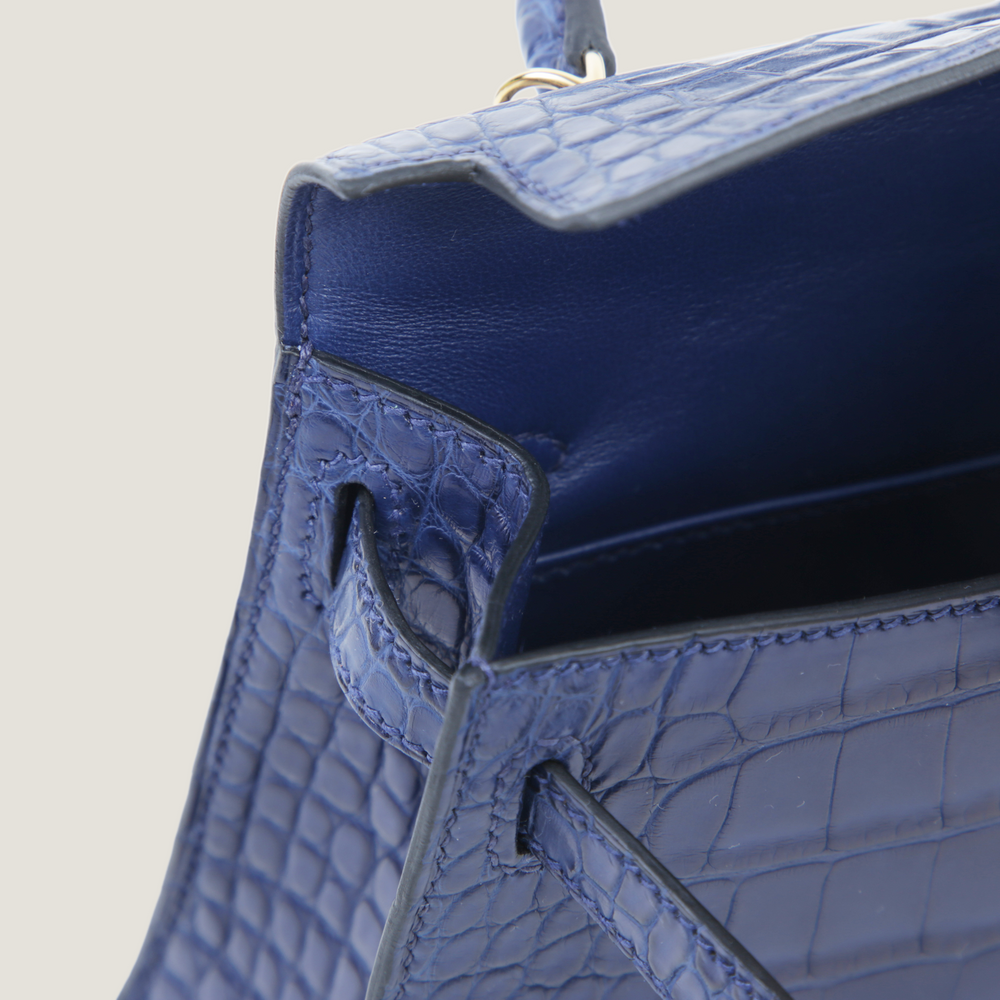 Arvelle Compact II Sapphire Blue Matte Alligator Handbag - Arvelle Paris