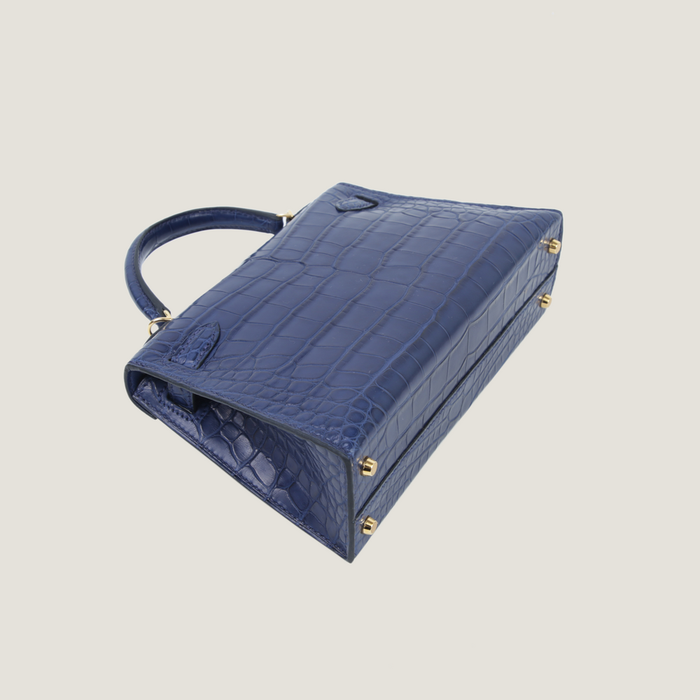 Arvelle Compact II Sapphire Blue Matte Alligator Handbag - Arvelle Paris