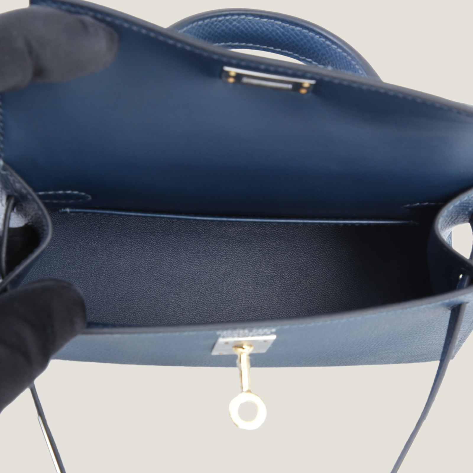 Arvelle Compact II Prussian Blue Cross-Grain Calfskin Handbag - Arvelle Paris