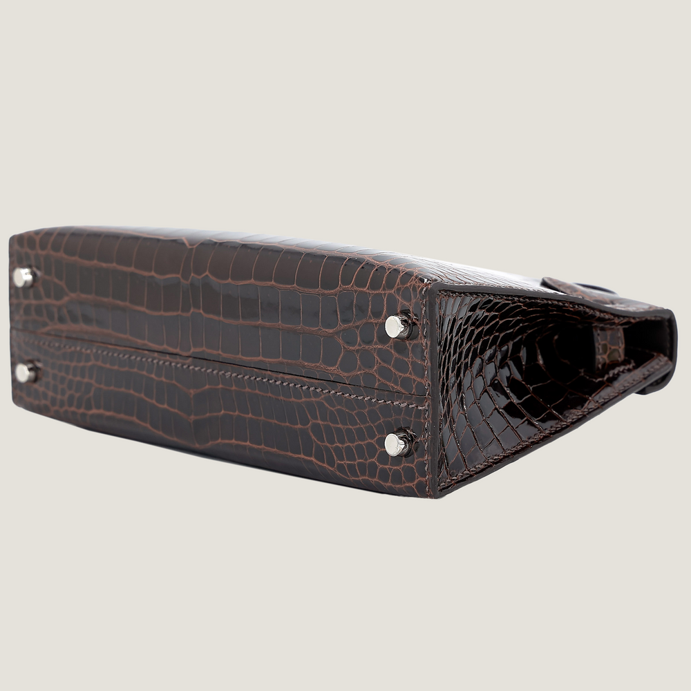 Arvelle Compact II Tobacco Brown Shiny Premium Crocodile Handbag - Arvelle Paris