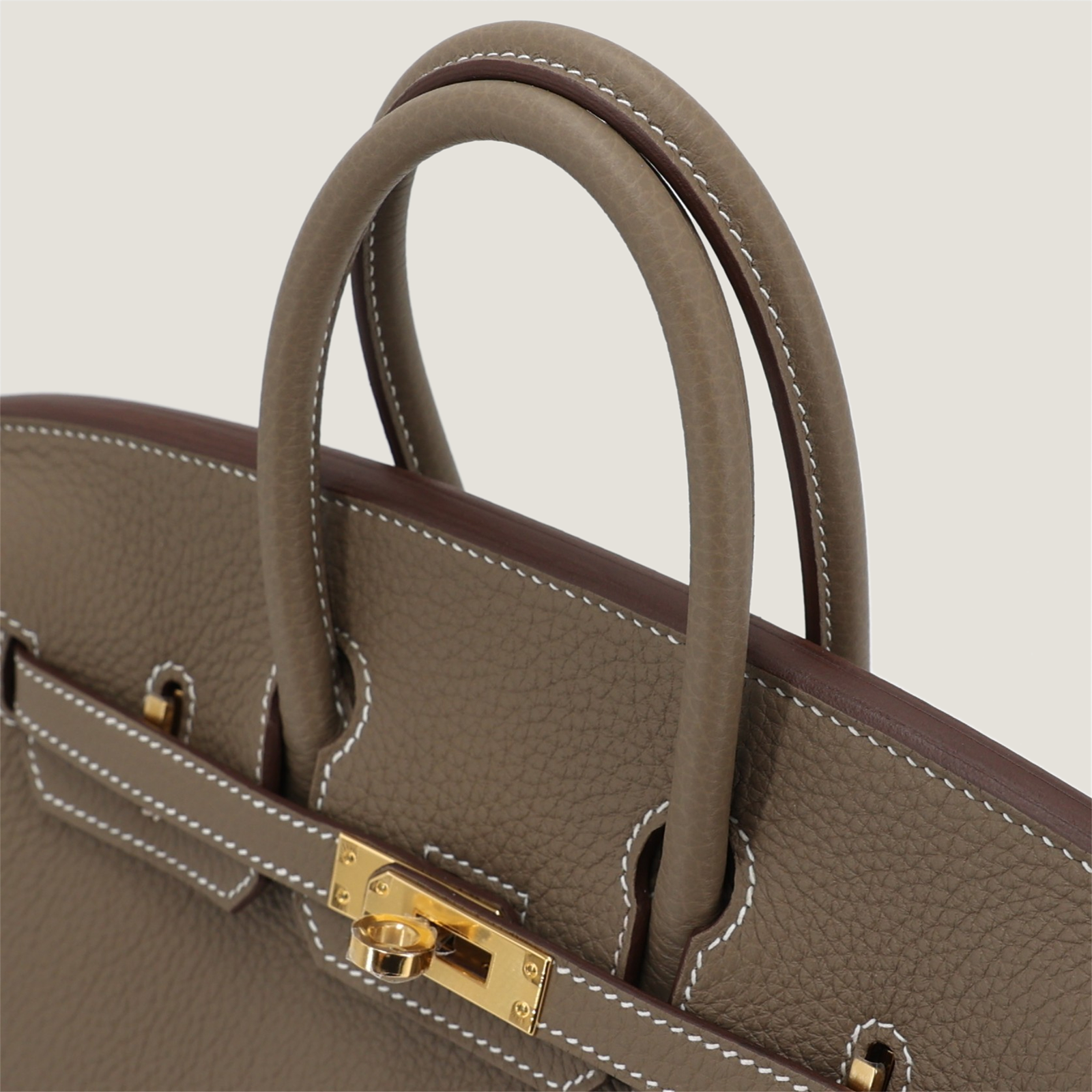 25cm Taupe Pebbled Calfskin Handbag - Arvelle Paris