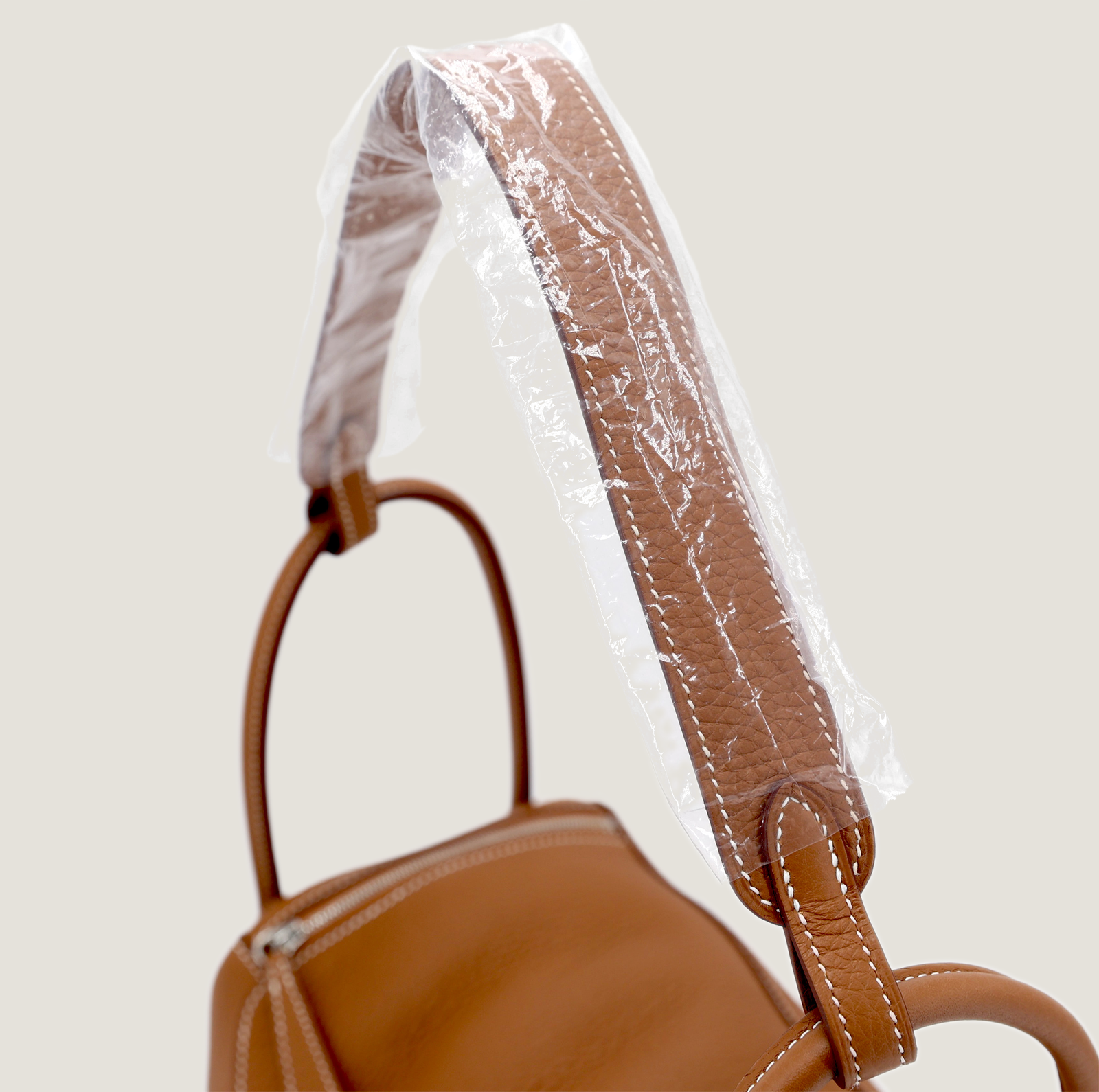 26cm Champagne Gold Soft Grain Calfskin Handbag - Arvelle Paris