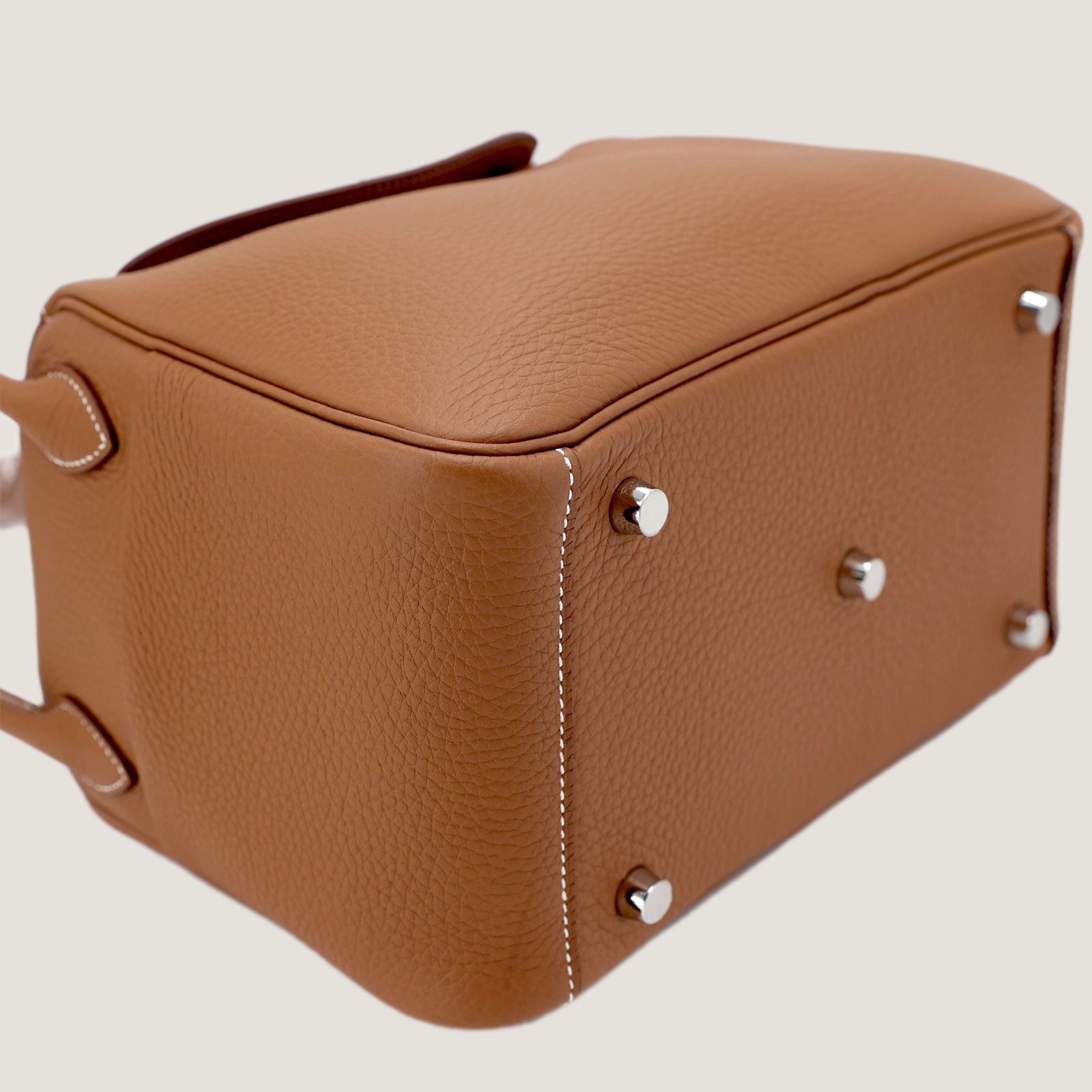 26cm Champagne Gold Soft Grain Calfskin Handbag - Arvelle Paris