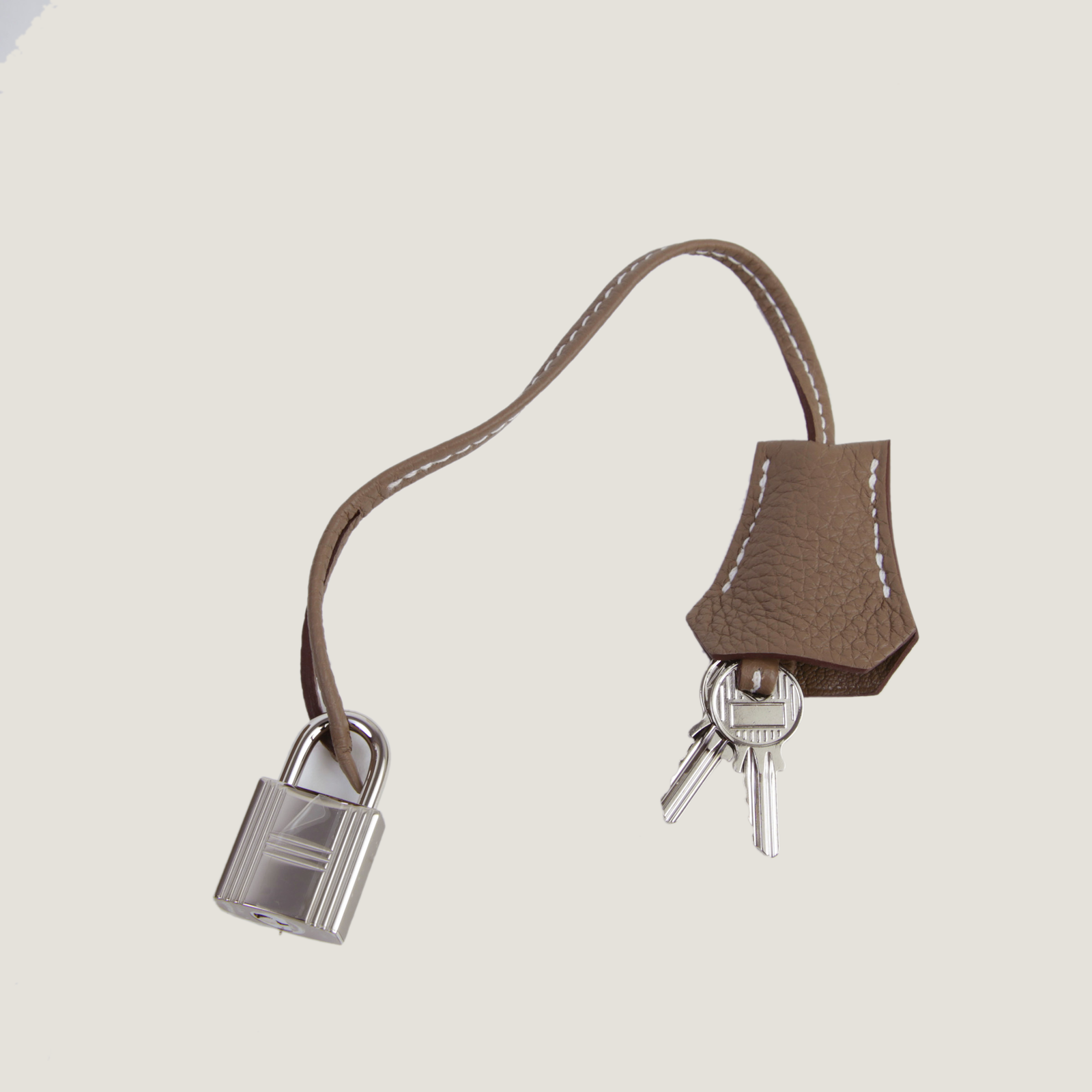 30cm Taupe Pebbled Calfskin Handbag - Arvelle Paris