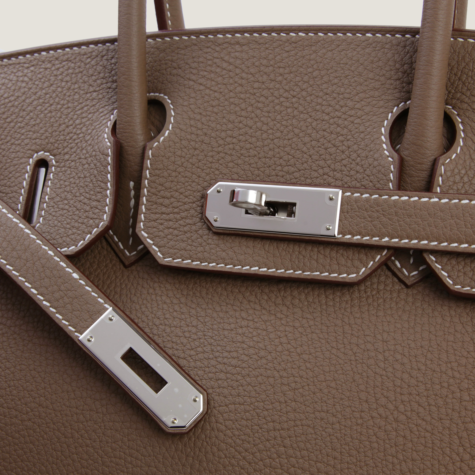 30cm Taupe Pebbled Calfskin Handbag - Arvelle Paris