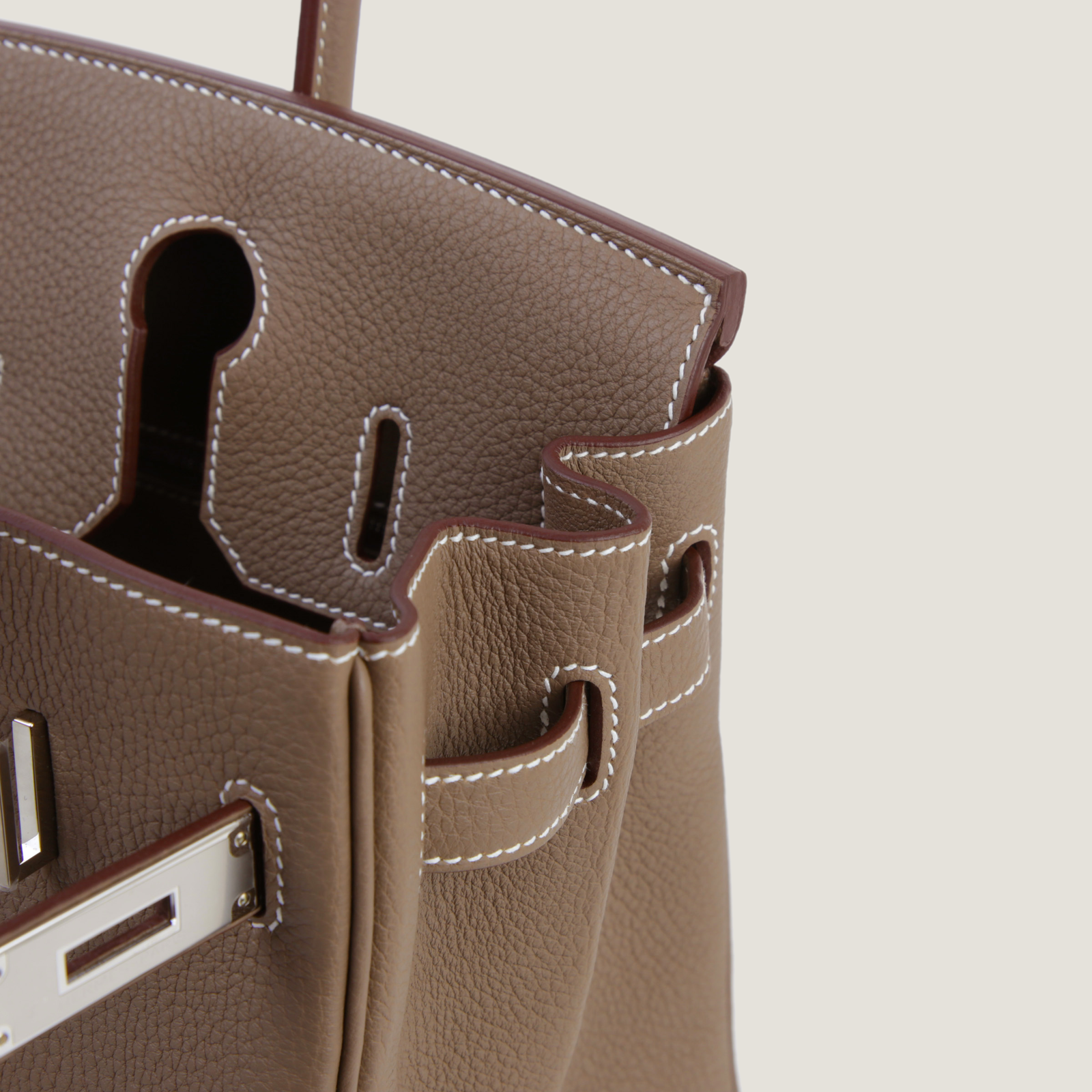 30cm Taupe Pebbled Calfskin Handbag - Arvelle Paris