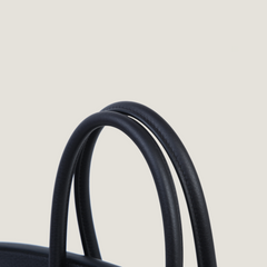 30cm Black Pebbled Calfskin Handbag - Arvelle Paris