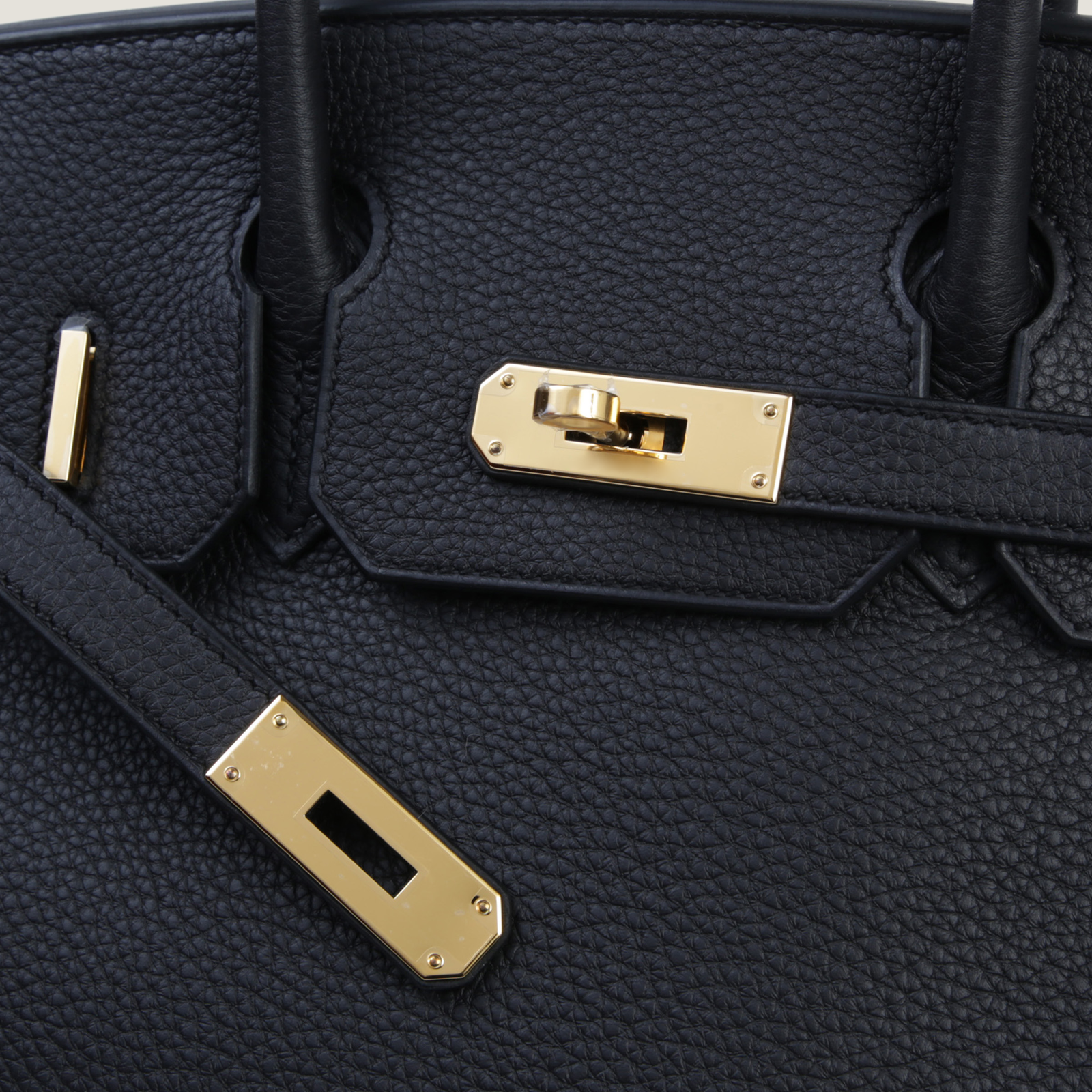 30cm Black Pebbled Calfskin Handbag - Arvelle Paris