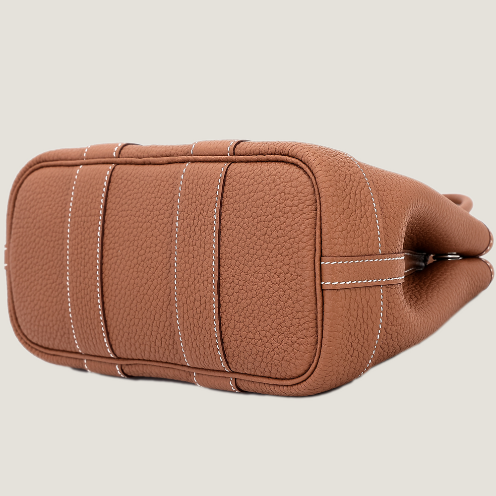 23cm Champagne Gold Open-Grain Calfskin Tote - Arvelle Paris