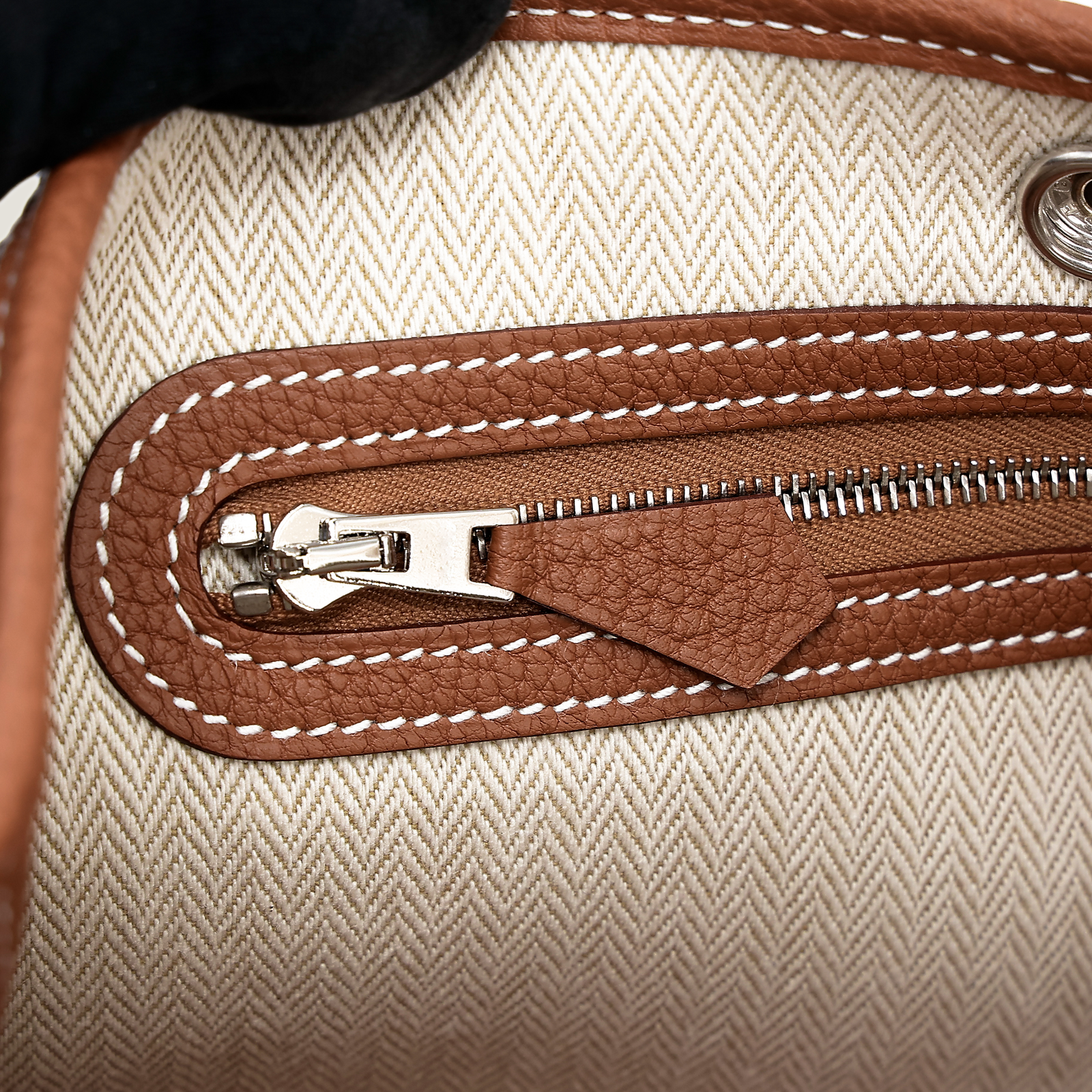 23cm Champagne Gold Open-Grain Calfskin Tote - Arvelle Paris