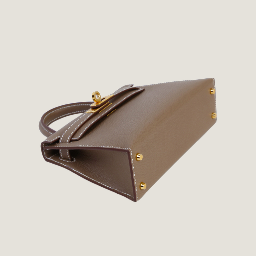Arvelle Compact II Taupe Cross-Grain Calfskin Handbag - Arvelle Paris